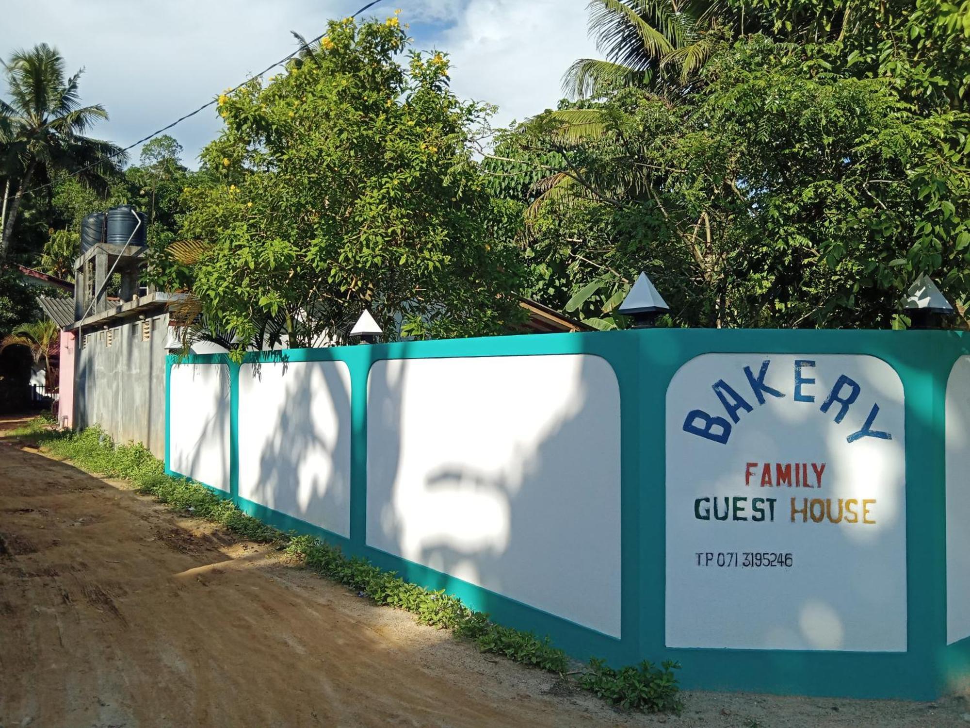 Bakery Family Guest House Mirissa Exterior photo